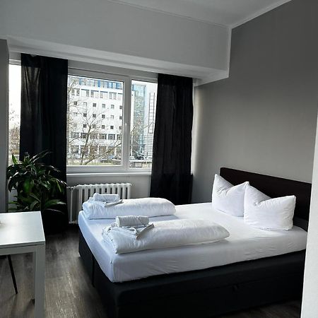 Ootel.Com Berlin Bagian luar foto
