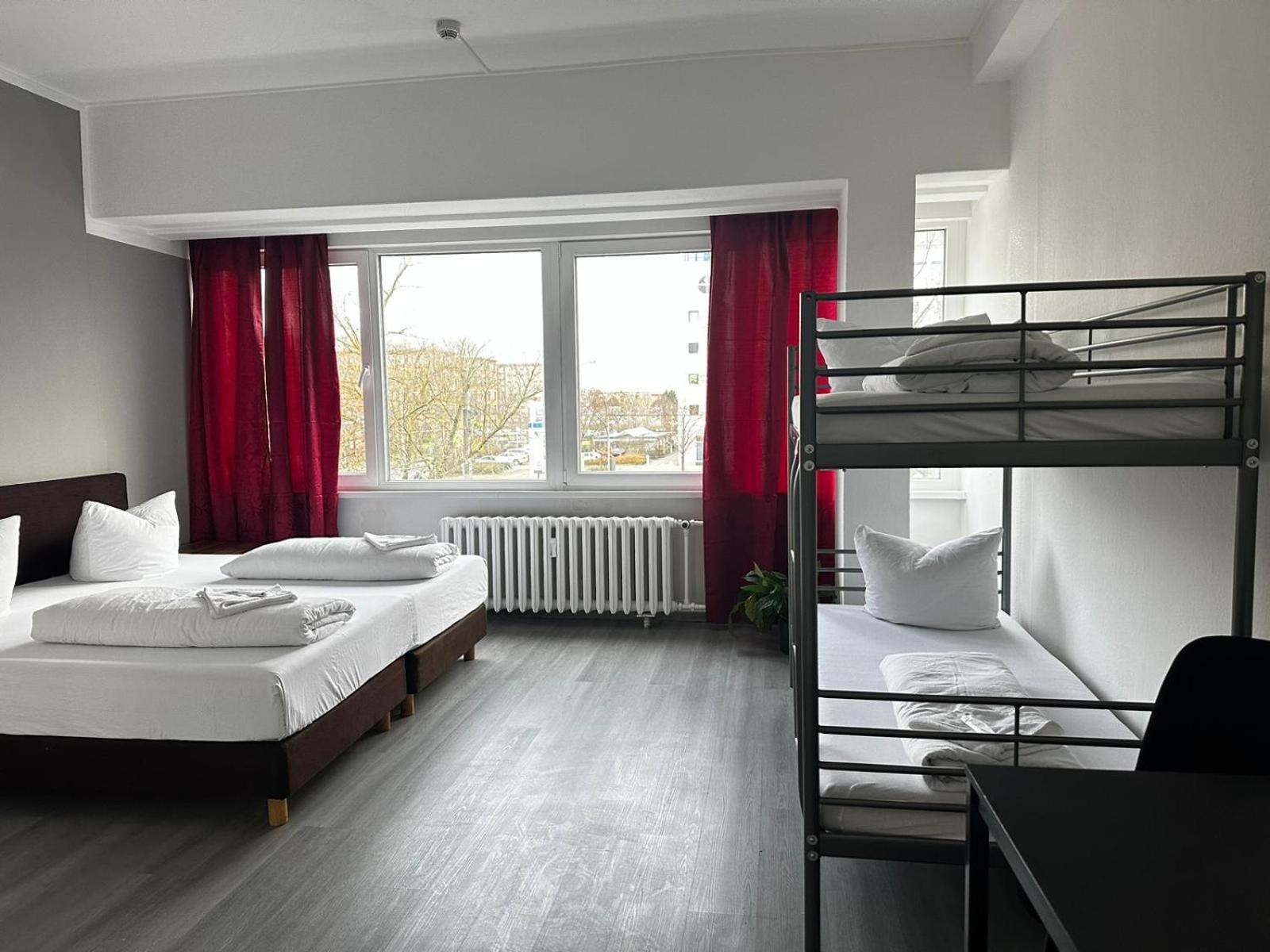 Ootel.Com Berlin Bagian luar foto