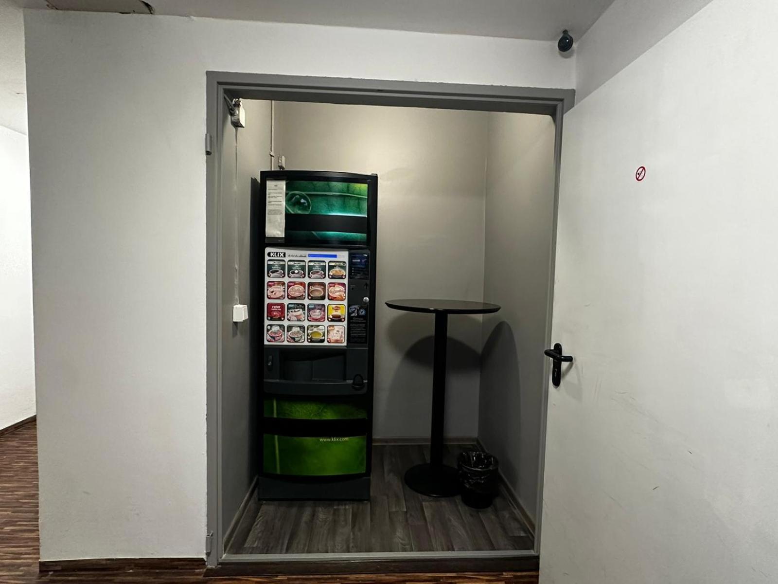 Ootel.Com Berlin Bagian luar foto