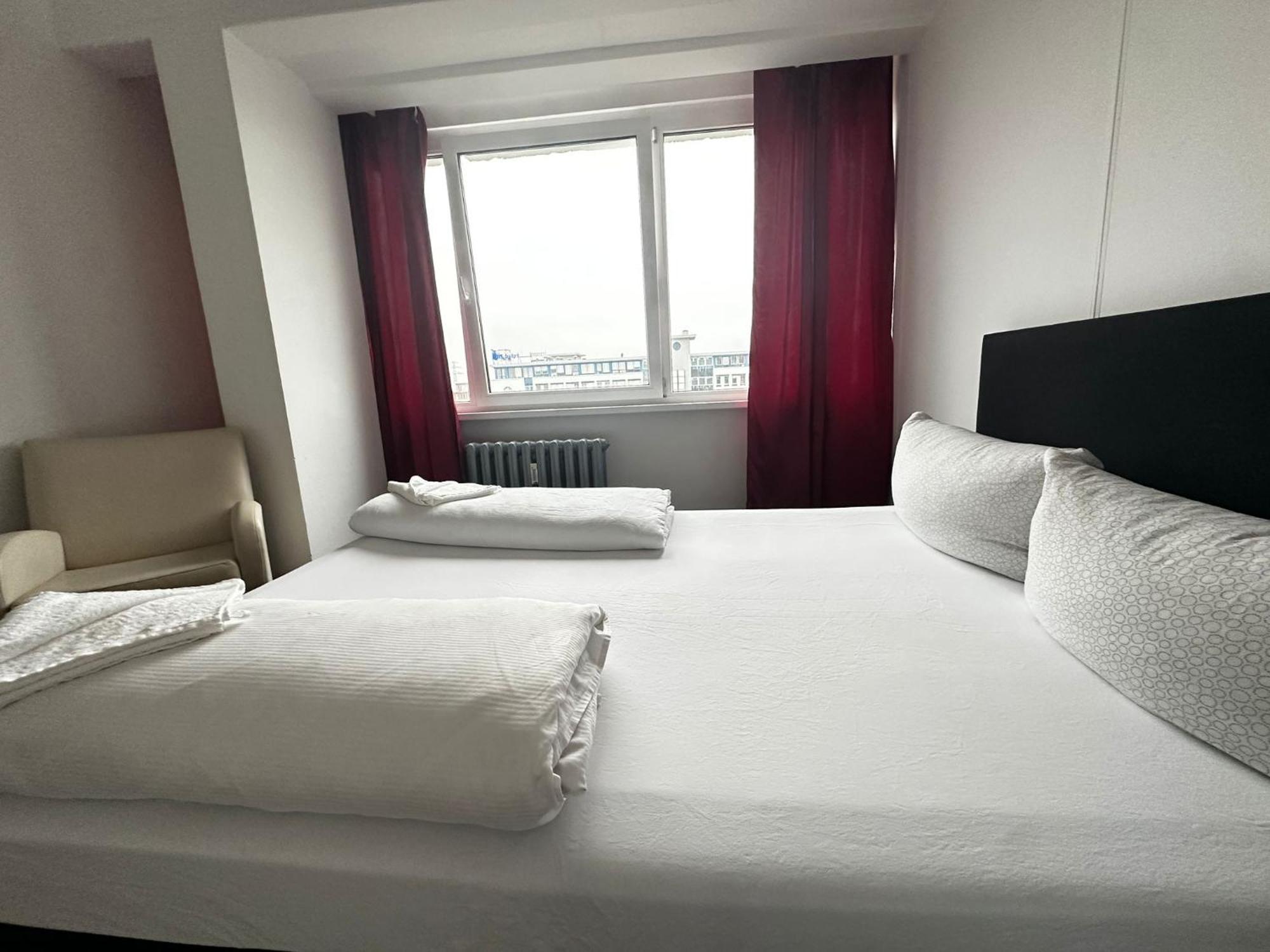 Ootel.Com Berlin Bagian luar foto